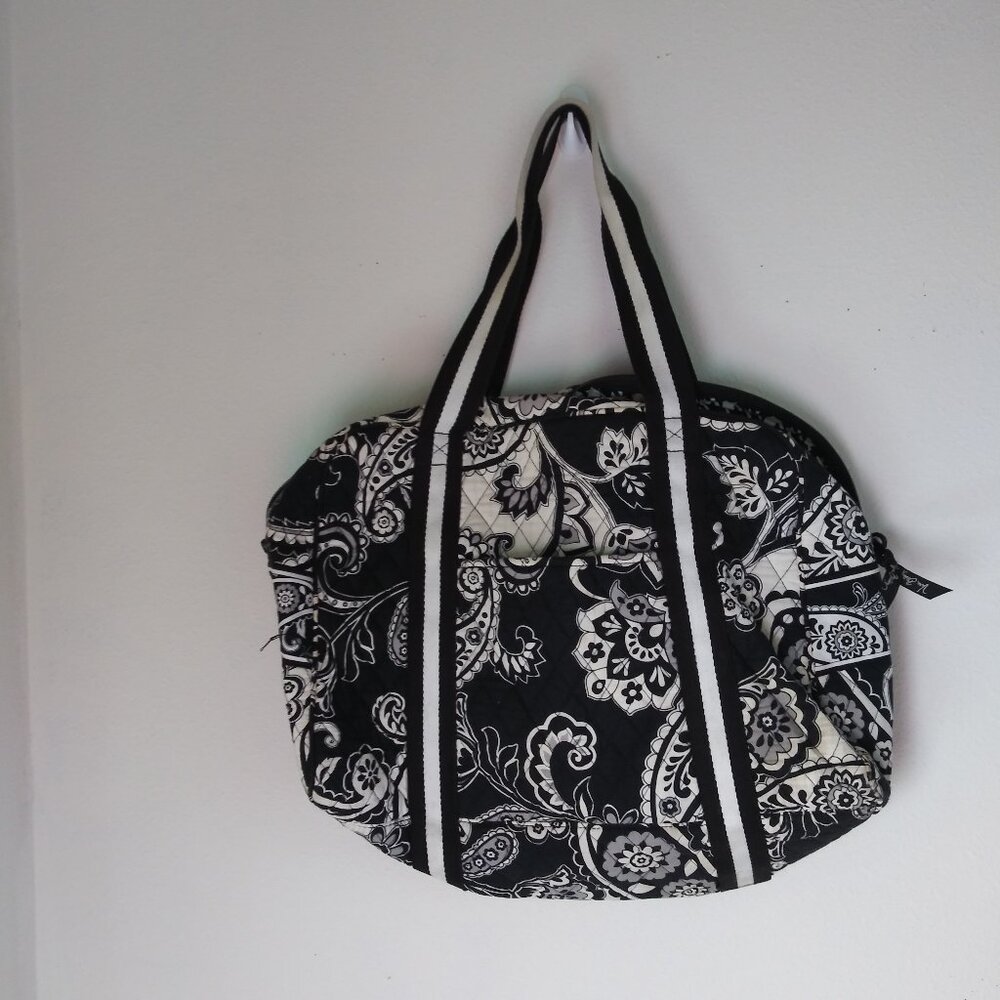 Vera Bradley Sport Duffle Midnight Paisley Weekender Bag GUC